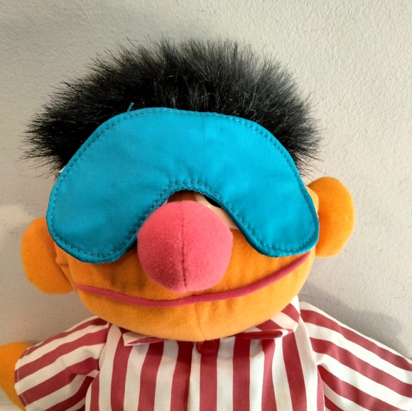 Vintage 1990's Sesame Street Sing and Snore Ernie - Picture 2 of 8
